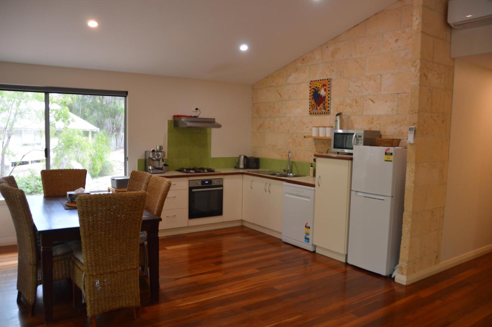 Acacia Chalets Margaret River Екстер'єр фото